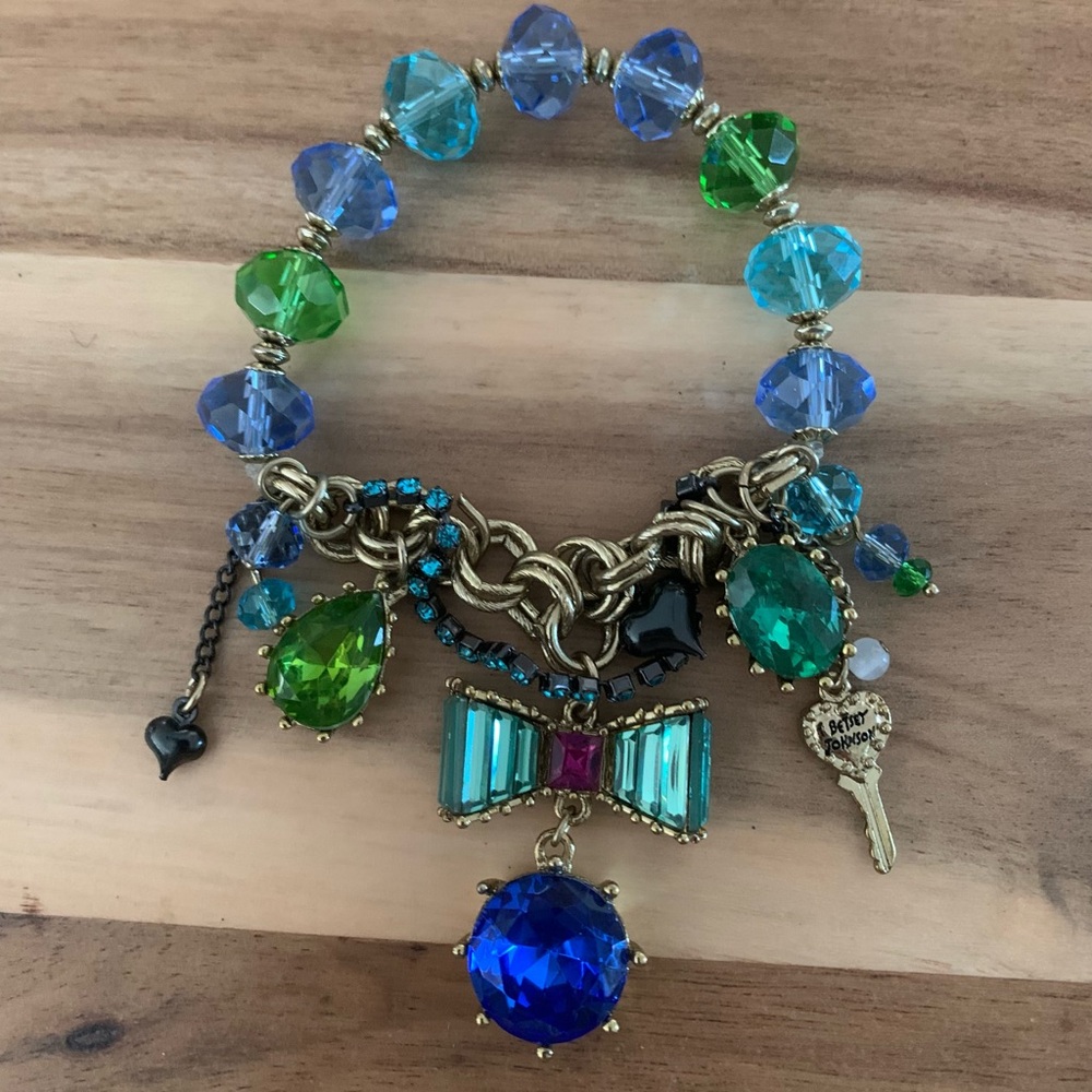 Betsey Johnson sparkling light blue tone bow,key and heart charms bracelet NWOT